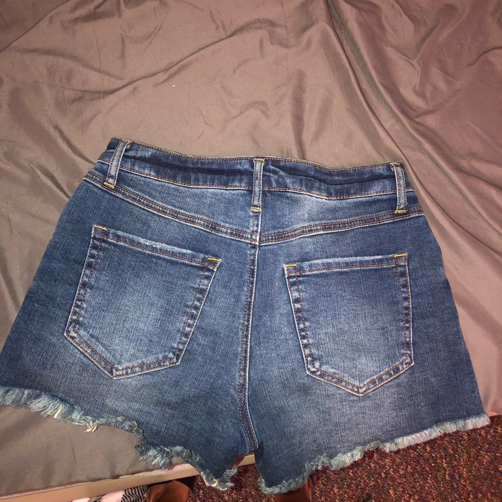 Shorts - Picture 2 of 2